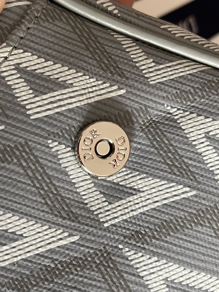 Handbag Dior D93305 size 26-19-4.5 cm