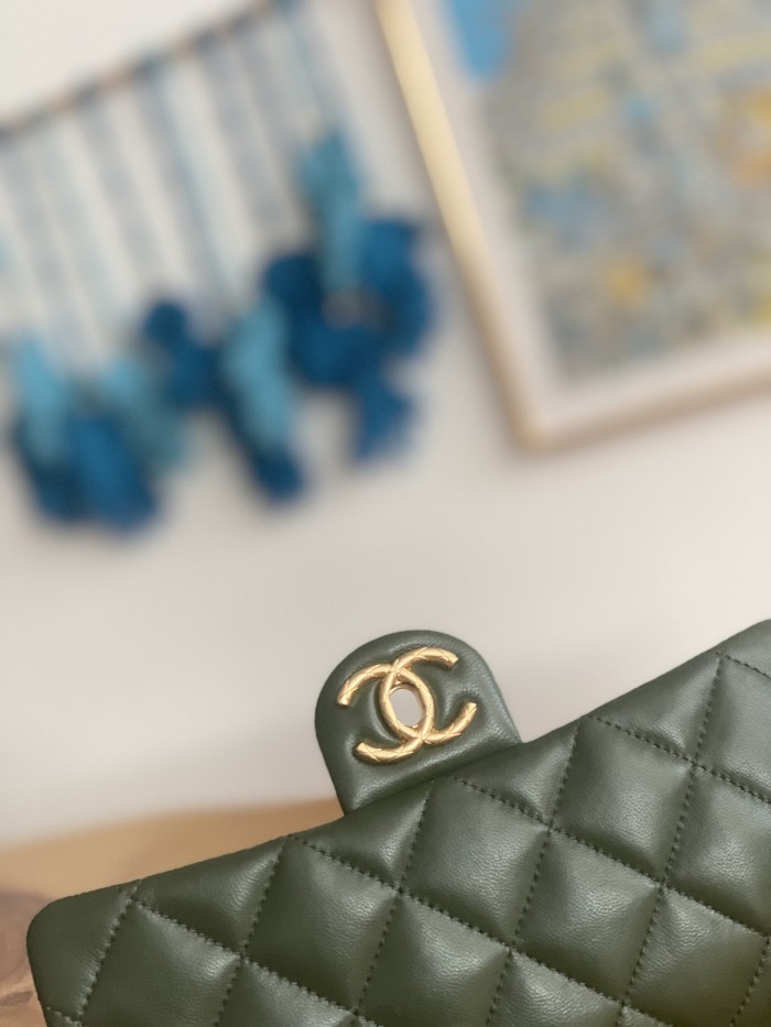 Handbag Chanel AS3393 size 14x22x8 cm