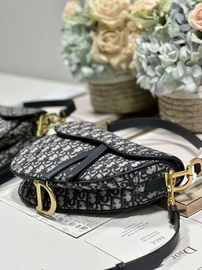 Handbag Dior 3351 size 25.5×20×6.5 cm