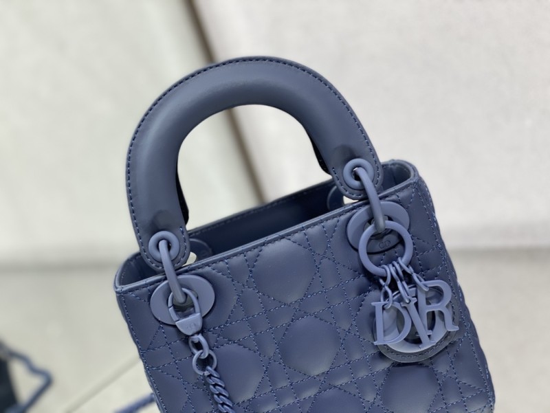 Handbag Dior size 17 cm