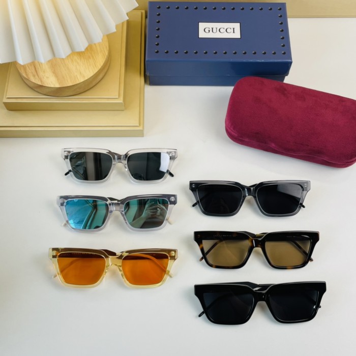 Sunglasses Gucci GG0975S