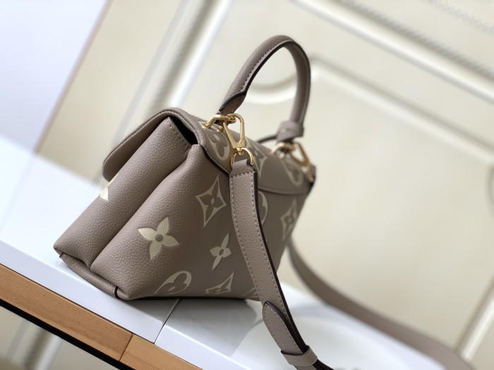 Handbag Louis Vuitton M46008 size 24.0 x 17.0 x 8.5 cm