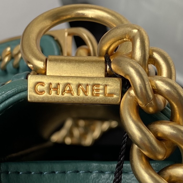 Handbag Chanel size 20/25 cm