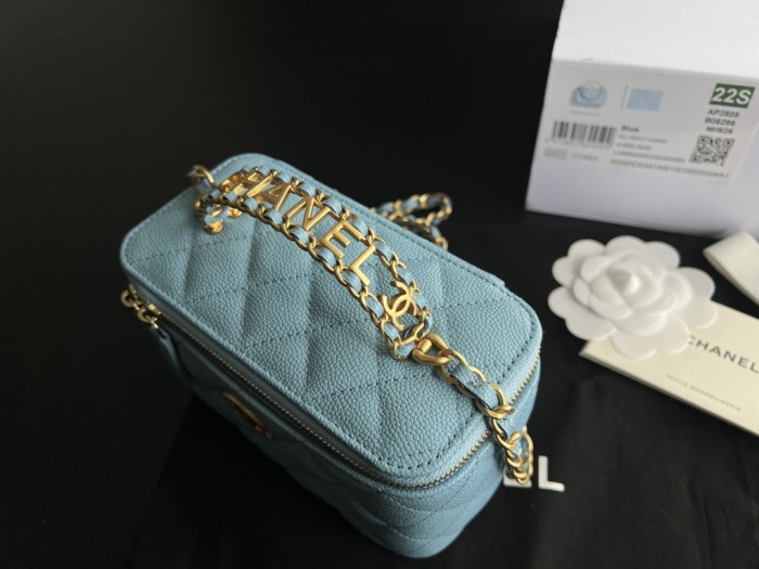 Handbag Chanel AP2805 size 17cmx9.5cmx8 cm