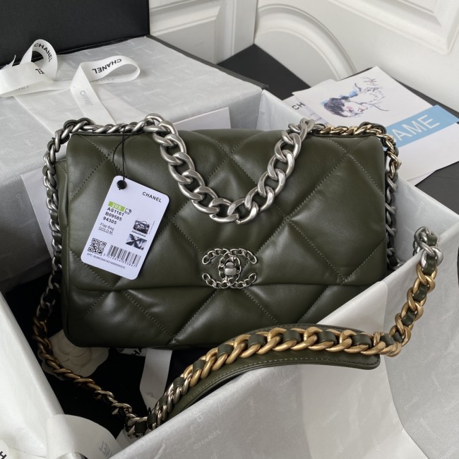 Handbag Chanel size 30 cm