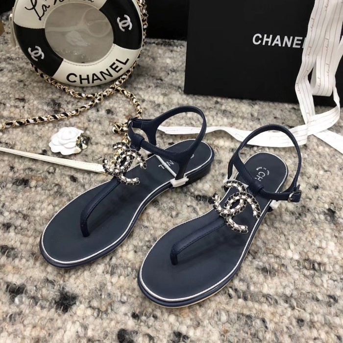 Chanel Slides 40