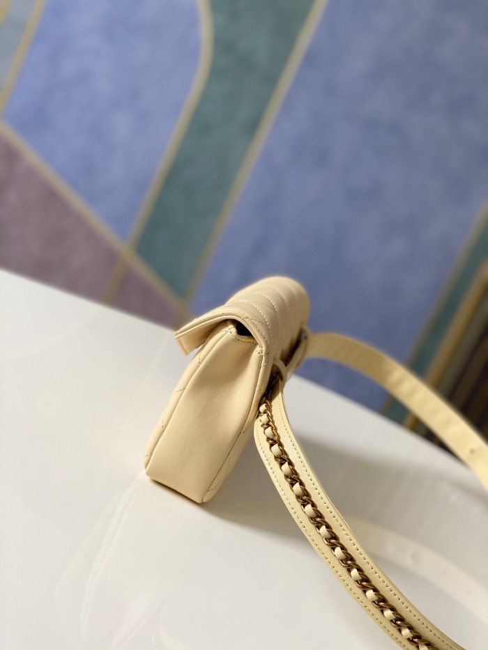 Handbag Chanel 99009 size 18*3.5*12 cm