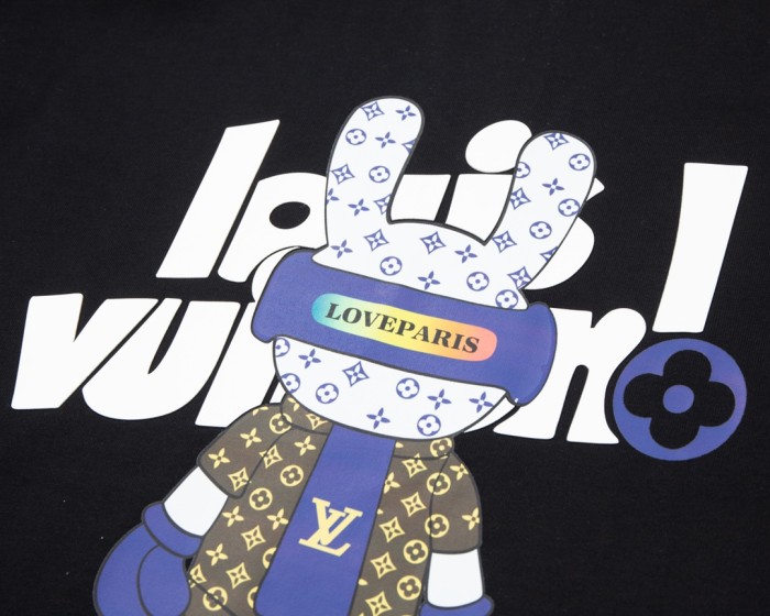 Clothes Louis Vuitton 23