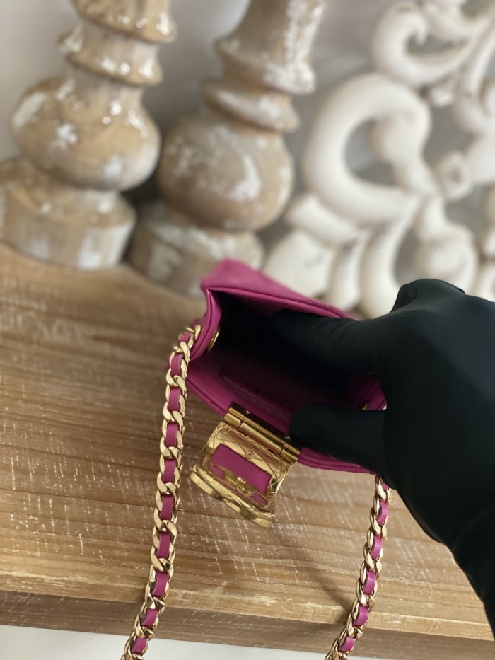 Handbag Chanel 2981 size 18*3*10 cm