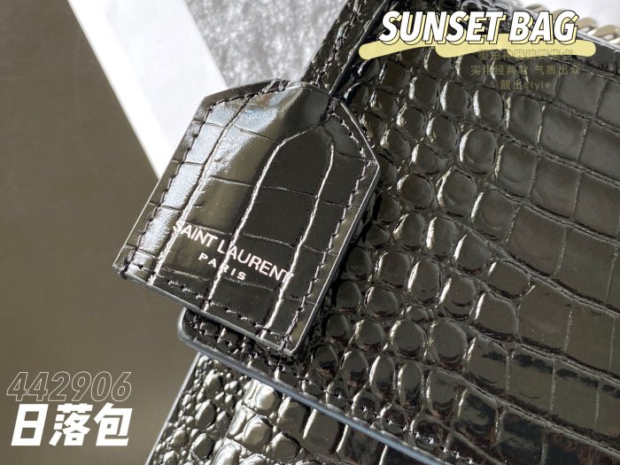 Handbags SAINT LAURENT 442906 size 22×16×8 cm