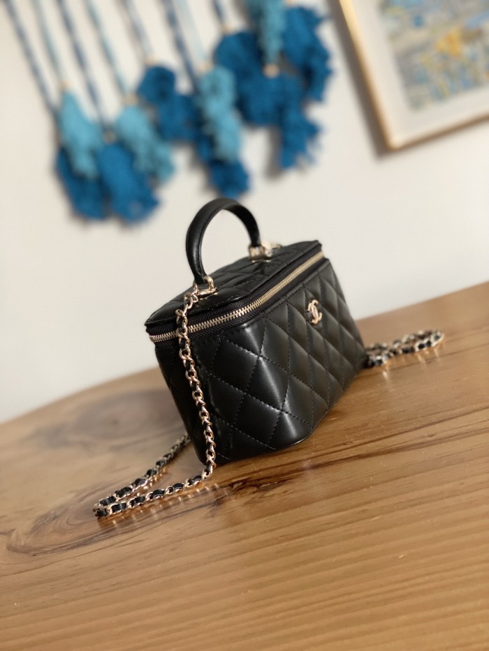 Handbag Chanel 81211 size 9.5 17 8 cm