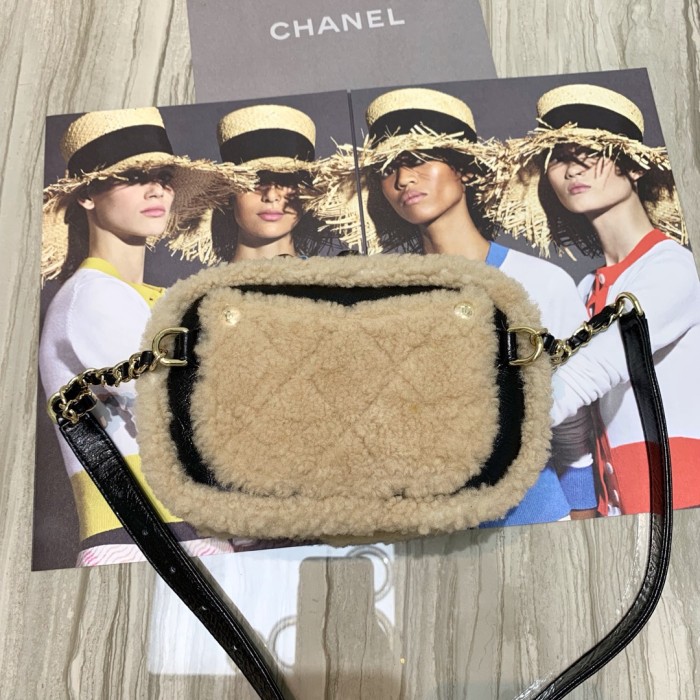 Handbag Chanel AS0406 size 17 11.5 cm