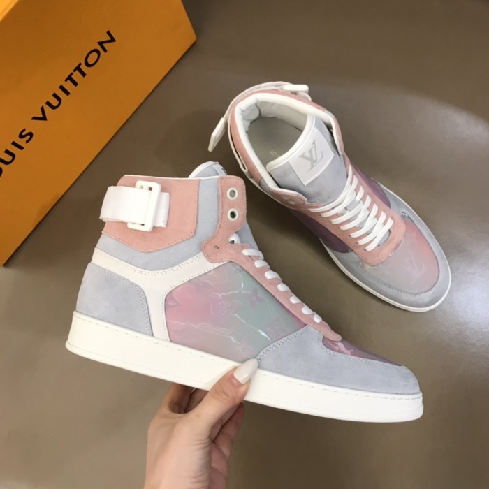 Louis Vuitton Rivoli sneaker 24