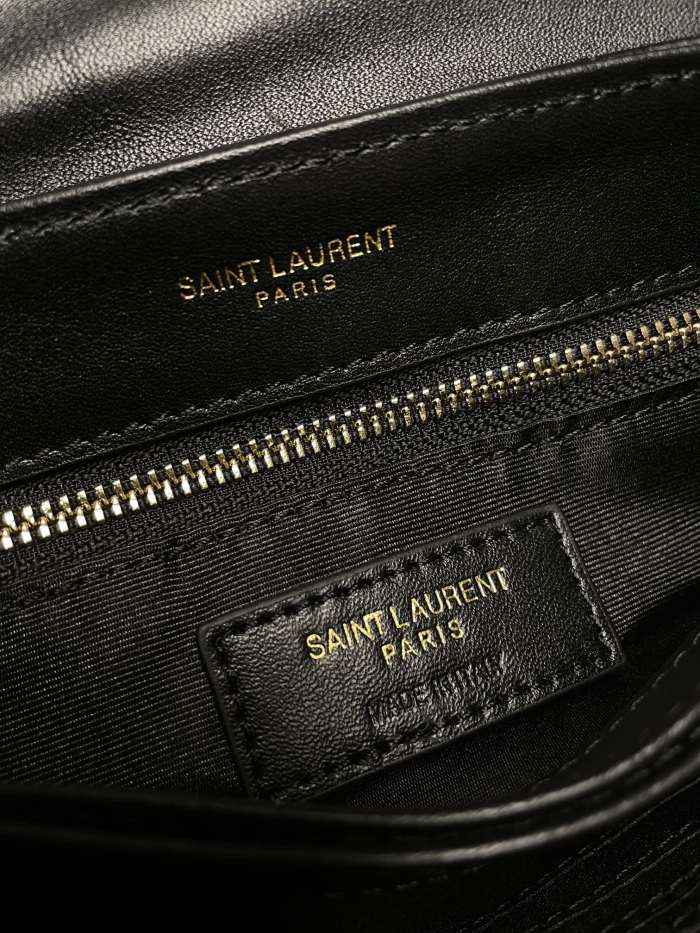 Handbags SAINT LAURENT 467072 size 20X14X7 cm