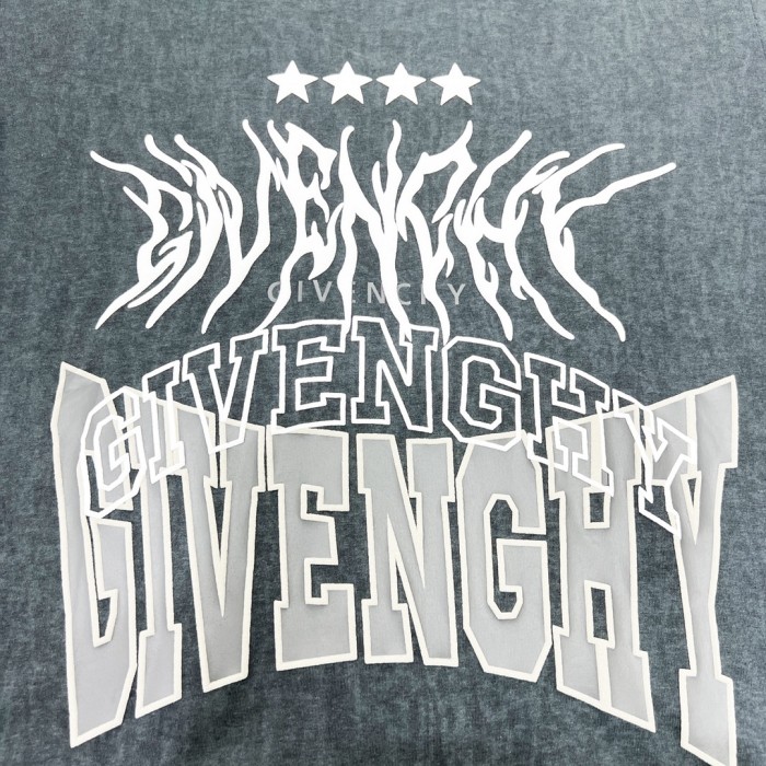 Clothes Givenchy 24