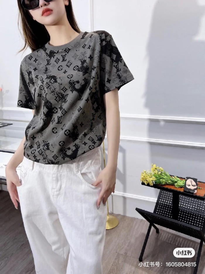 Clothes Louis Vuitton 173