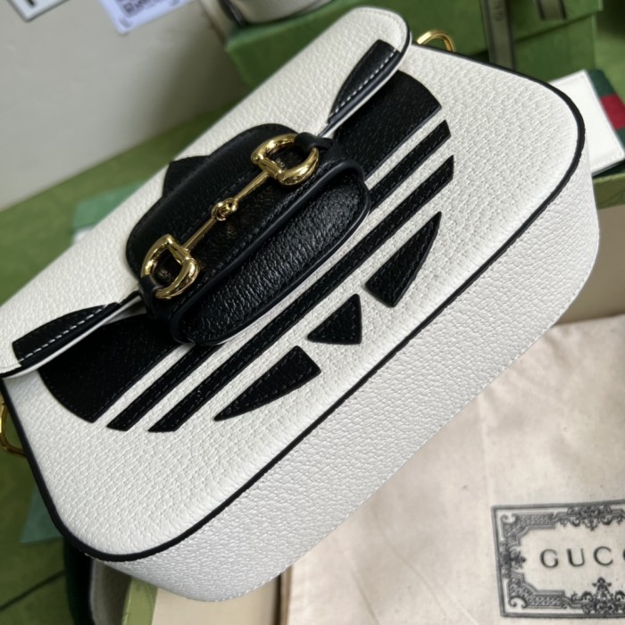 Handbag Gucci 658574 size 20*14*5 cm