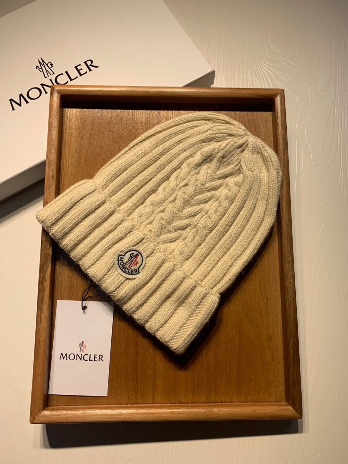 Hat Moncler 3