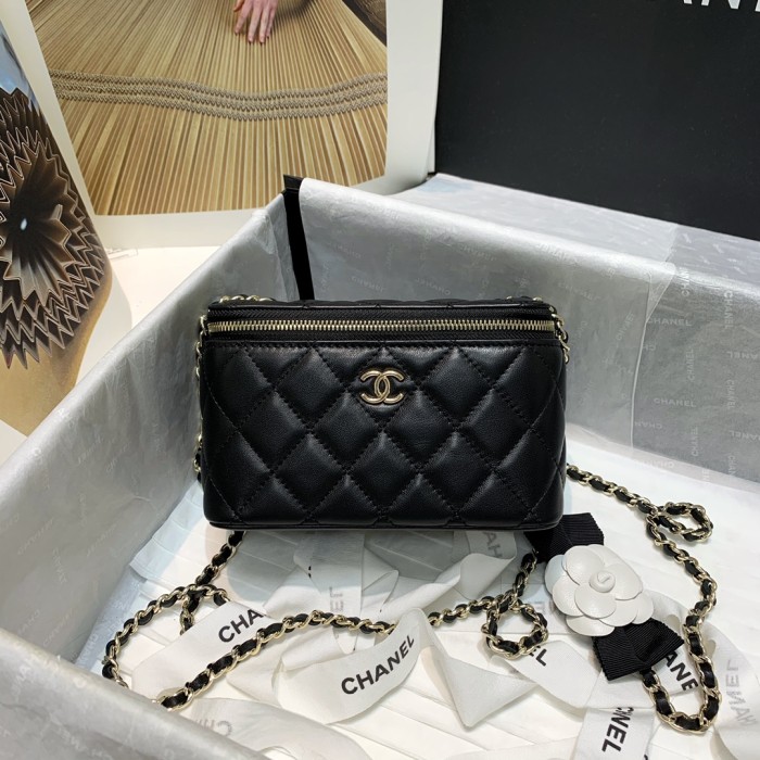 Handbag Chanel 81158 size 16 9.5 8 cm