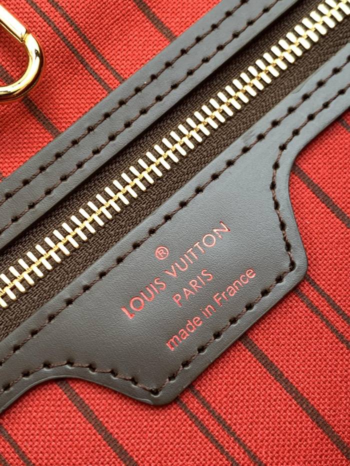 Handbag Louis Vuitton M50156 size ：41.0×33.0×15.0 cm