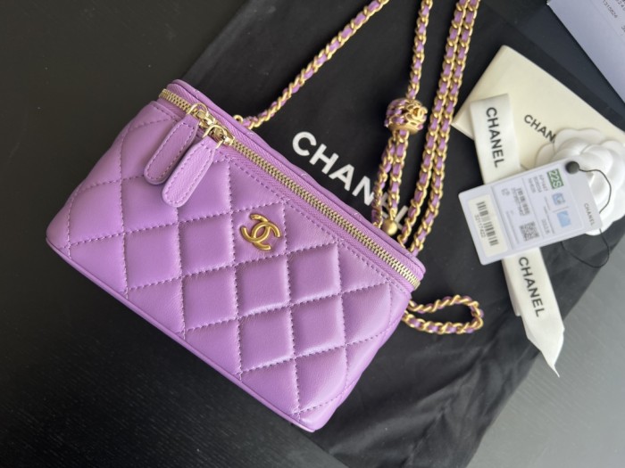 Handbag Chanel AP2303 size 17cmx9.5cmx8 cm