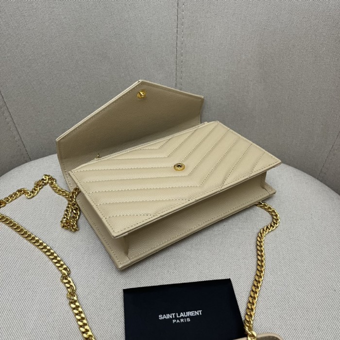 Handbags SAINT LAURENT 393953 size 19x11.5x4 cm