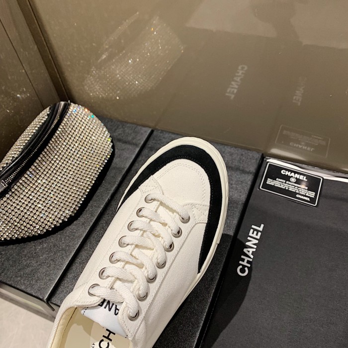 Chanel sneaker 1