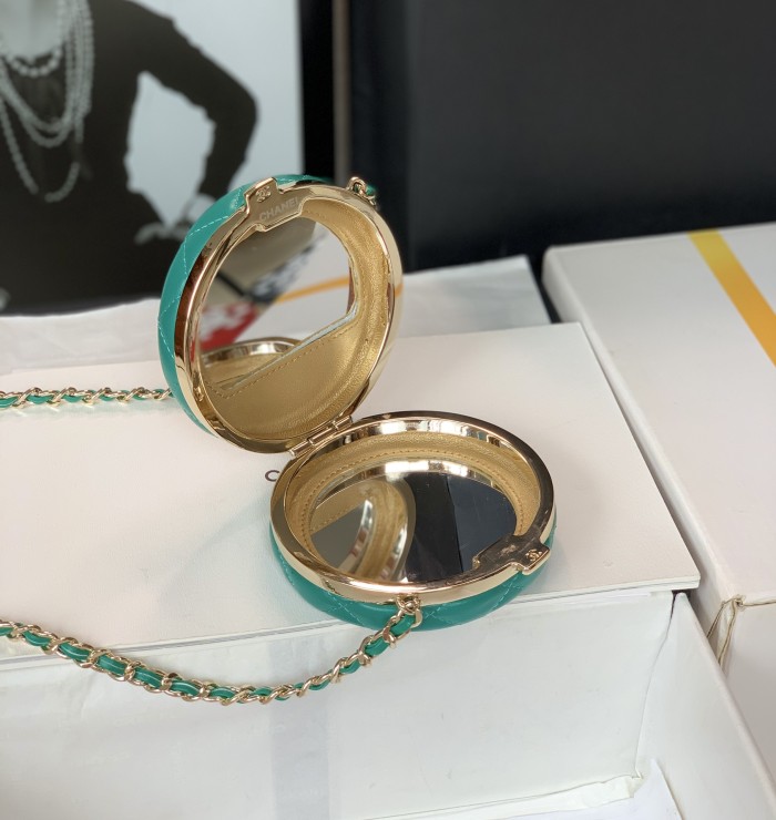 Handbag Chanel 𝐒𝐒2023 size 7.5x7.5x3 cm