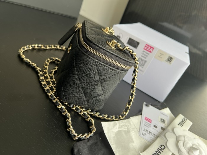 Handbag Chanel size 8.5cmx11cmx7 cm