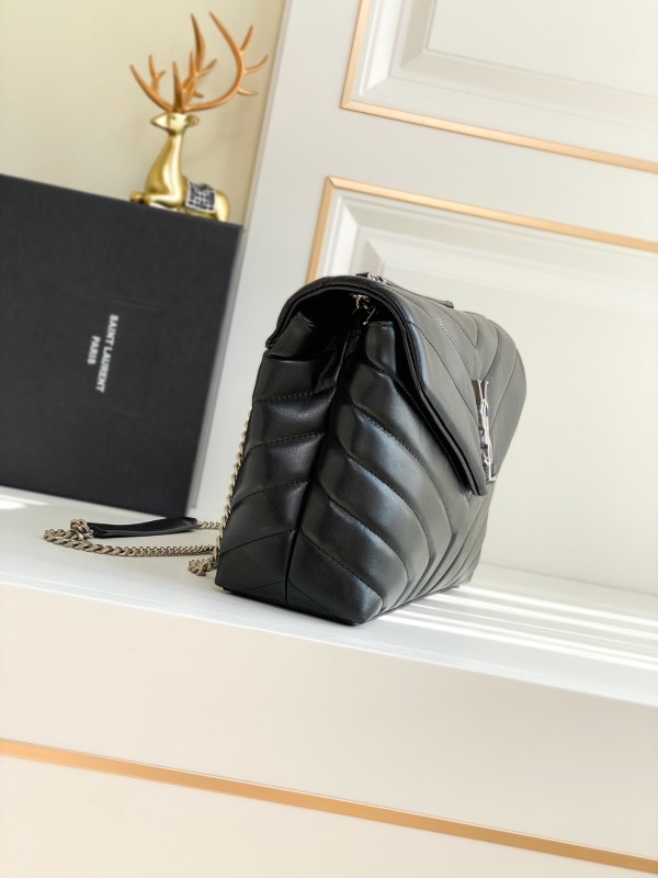 Handbags SAINT LAURENT 494699 size 25×17×9 cm