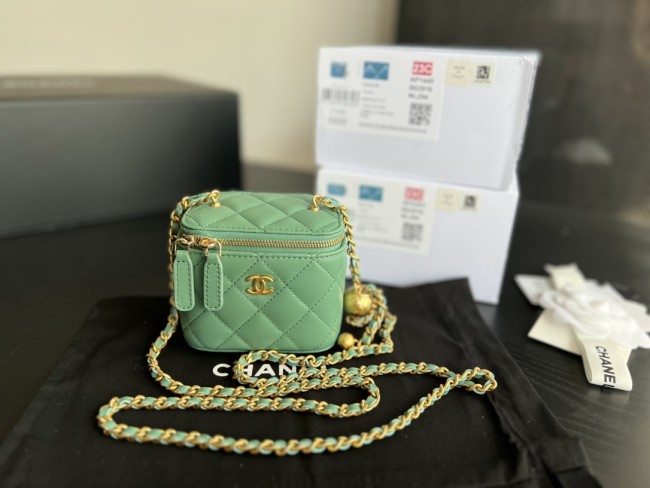 Handbag Chanel AP1447 size 8.5cmx11cmx7 cm