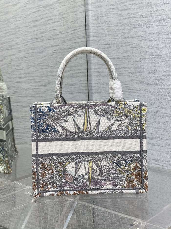 Handbag Dior size 26*8*22 cm