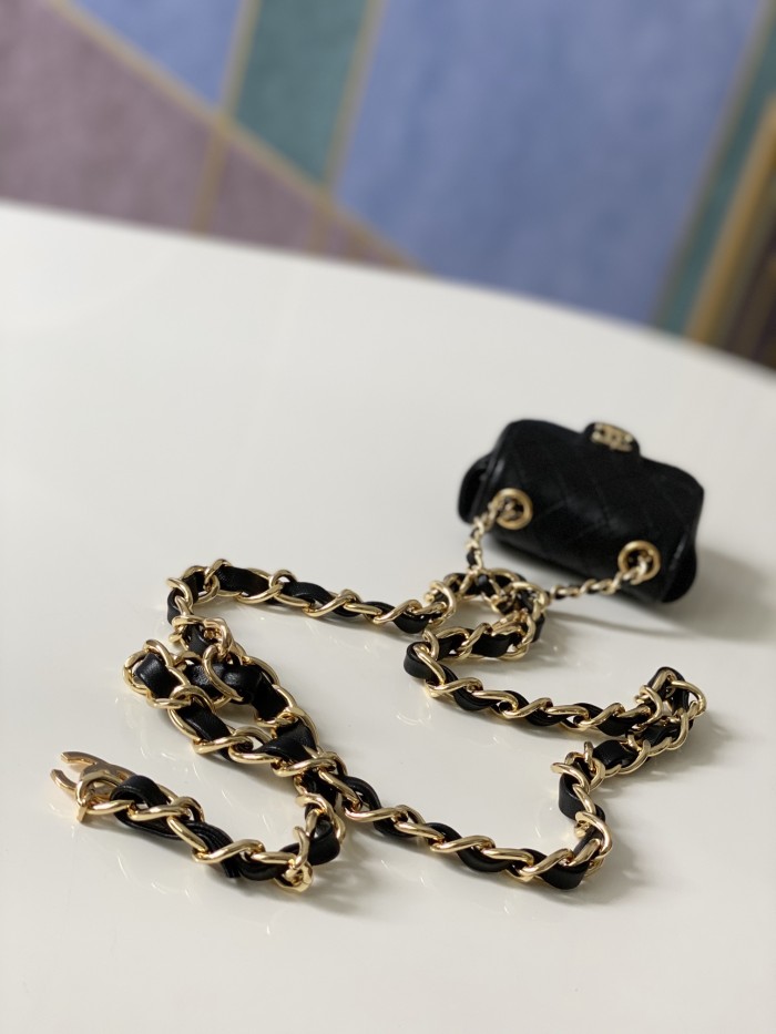 Handbag Chanel 2080 size 9.8.3 cm