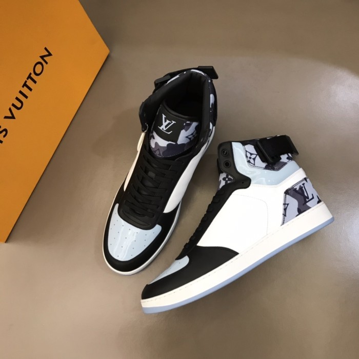 Louis Vuitton Rivoli sneaker 17
