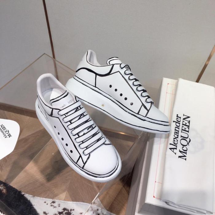 Alexander McQueen Oversized White Black Outline