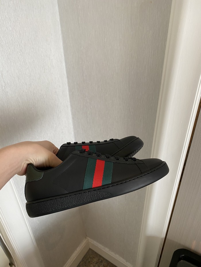 Gucci Women's Ace sneaker with bee sneaker 4