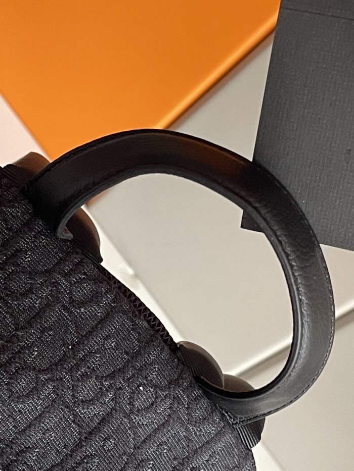 Handbag Dior 93328 size 30x15x42 cm