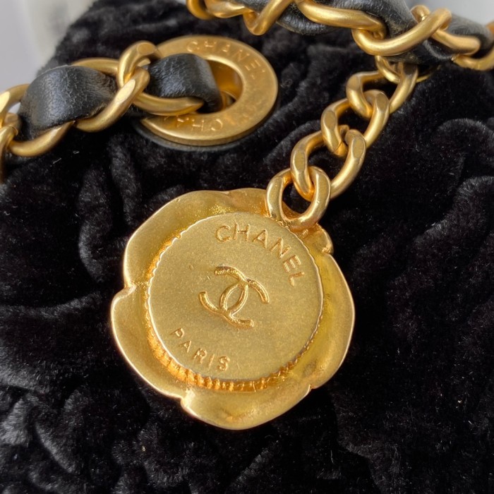 Handbag Chanel AS2619 size 14X19X8 cm