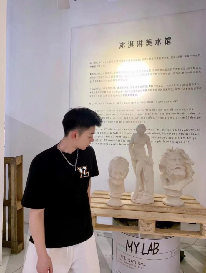 Clothes Louis Vuitton 149