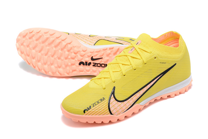 NK football shoes 18