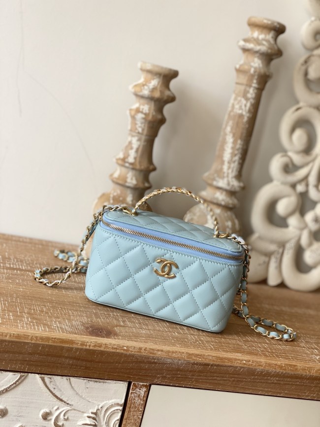 Handbag Chanel 81195 size 16 9.5 8 cm