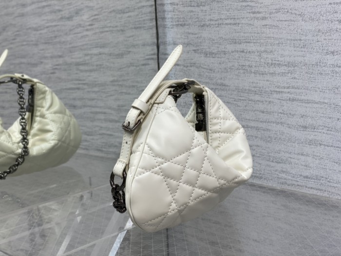 Handbag Dior size 25×16×2.5 cm