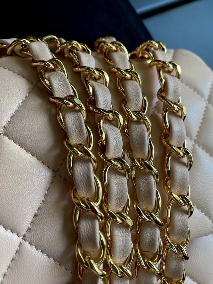 Handbag Chanel A01112 size size 25.5*15.5*6.5 cm