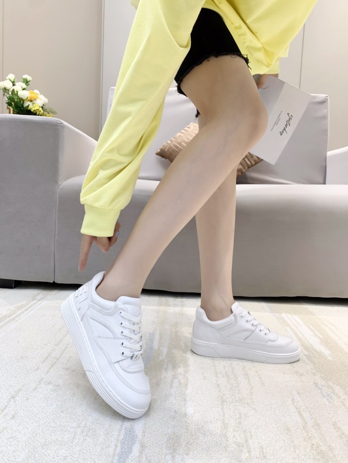 Chanel Low Top Sneaker 56