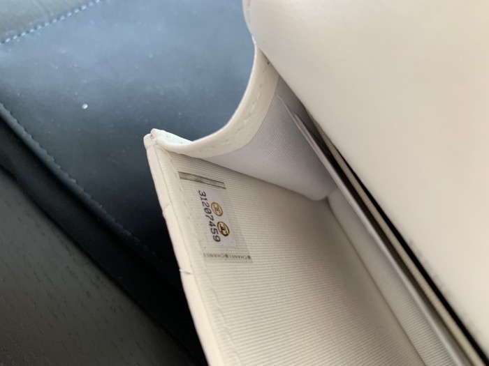 Handbag Chanel AP2397 size 9cmx11cmx3.8 cm