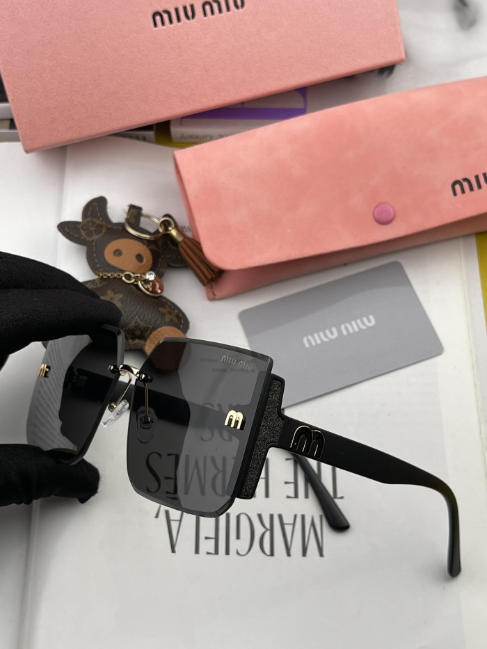 sunglasses Miu Miu MM4294