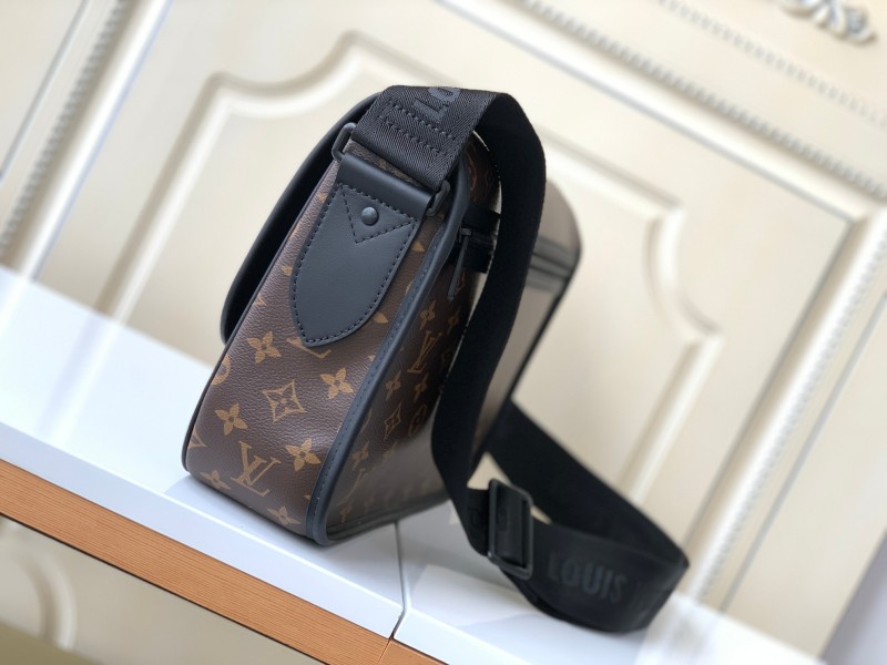 Handbag Louis Vuitton m46328 size 35 x 24 x 8