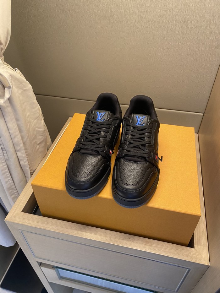 Louis Vuitton LV TRAINERS SNEAKER 9