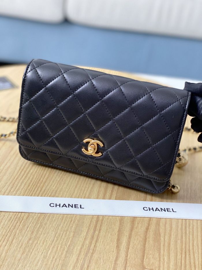 Handbag Chanel 81133 size 19 cm