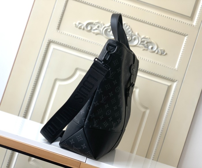 Handbag Louis Vuitton M45914 size 38 x 37 x 13 cm